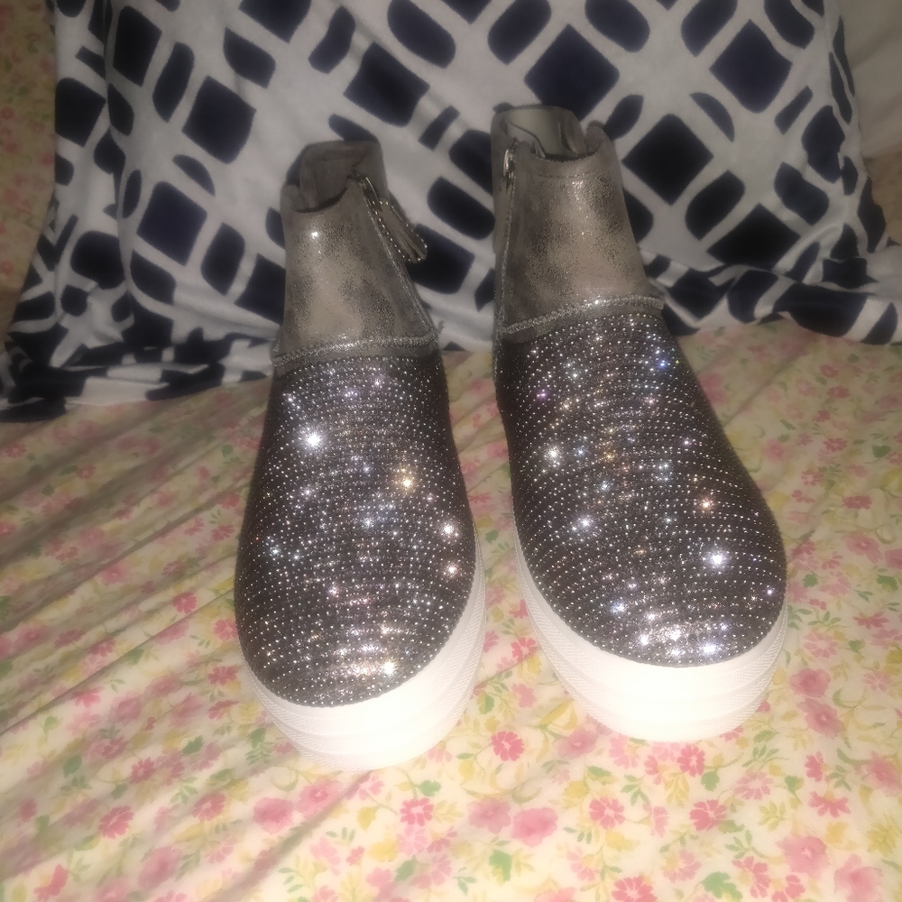Skechers shoes